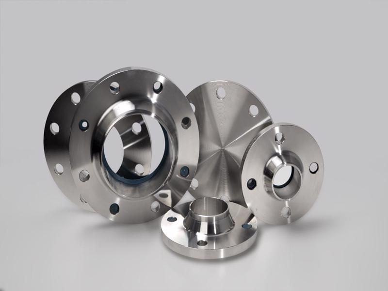04 - Stainless-steel flanges