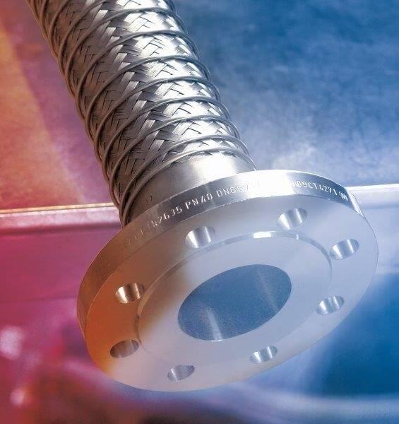 05 - Hoses with flanges