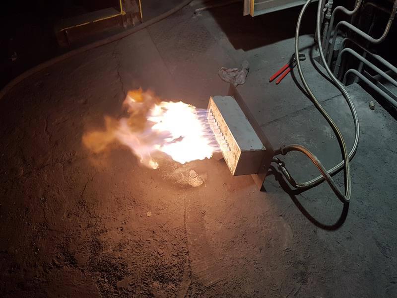 25 - Flat oxy-gas burner