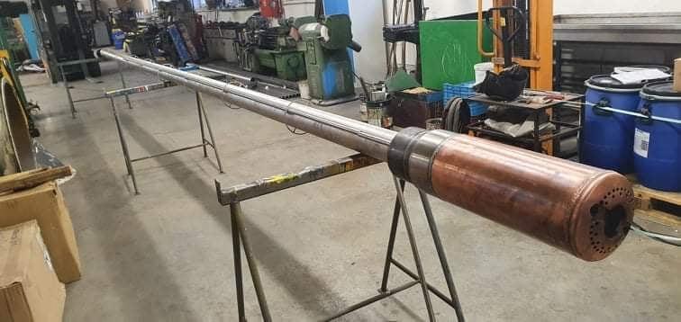 31 - Vacuum chamber burner with copper head